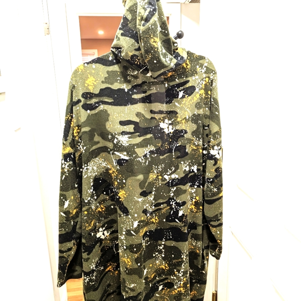Knit camo jacket/sweater